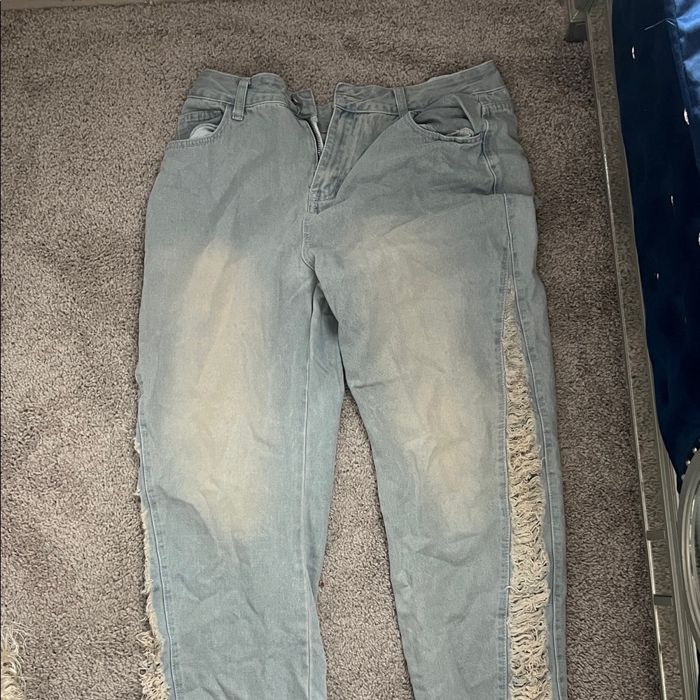 Stylish Distressed Gray Women's Jeans